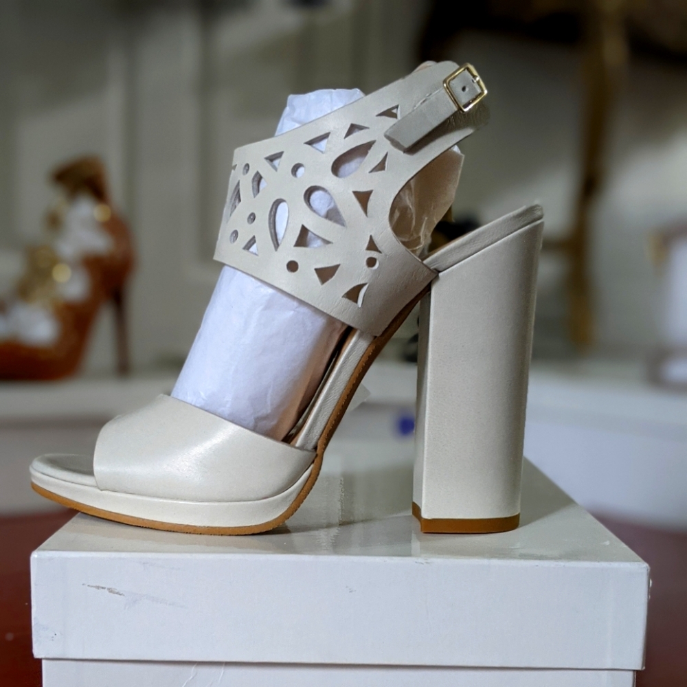 New luxury made in Italy leather block sandal cutout heels